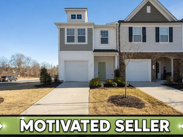 11 Wildflower Cir, Clayton, NC 27520