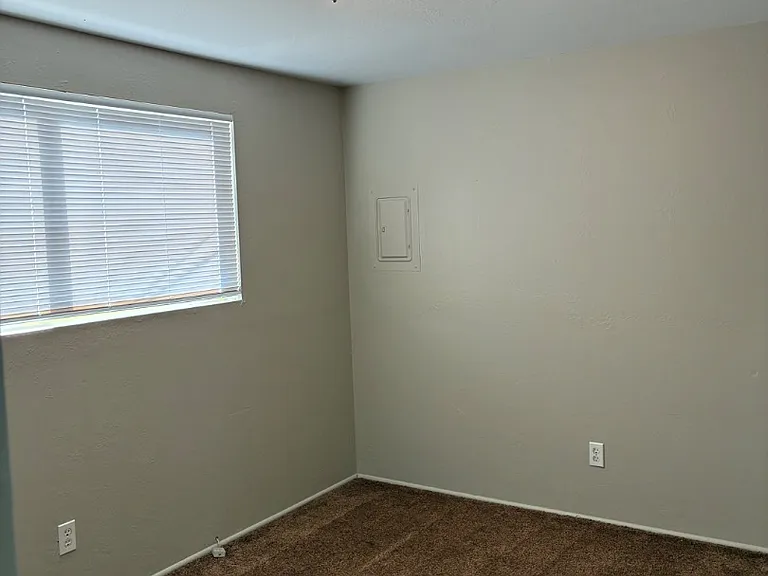 Unit Photo