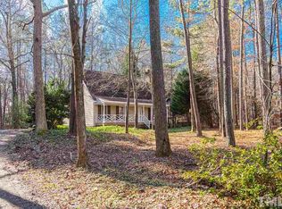 104 Beechwood Dr, Youngsville, NC 27596