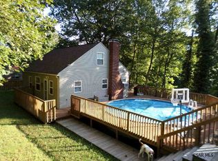 9 Celeste Dr, Johnstown, PA 15905