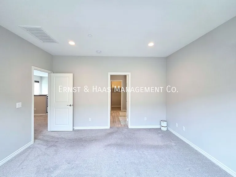 4735 Holly Ave — Photo 23