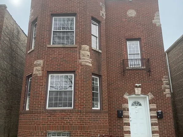 9528 S Prairie Ave, Chicago, IL 60628