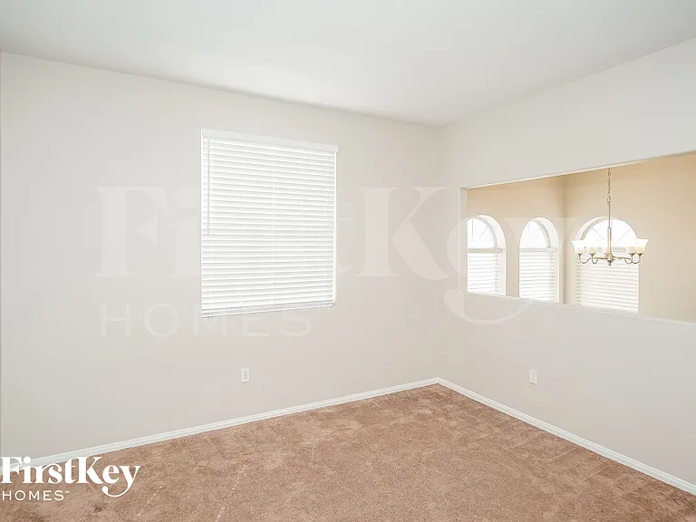 8136 Kokoma Dr — Photo 9