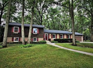 3901 Sleighbell Ln, Valparaiso, IN 46383