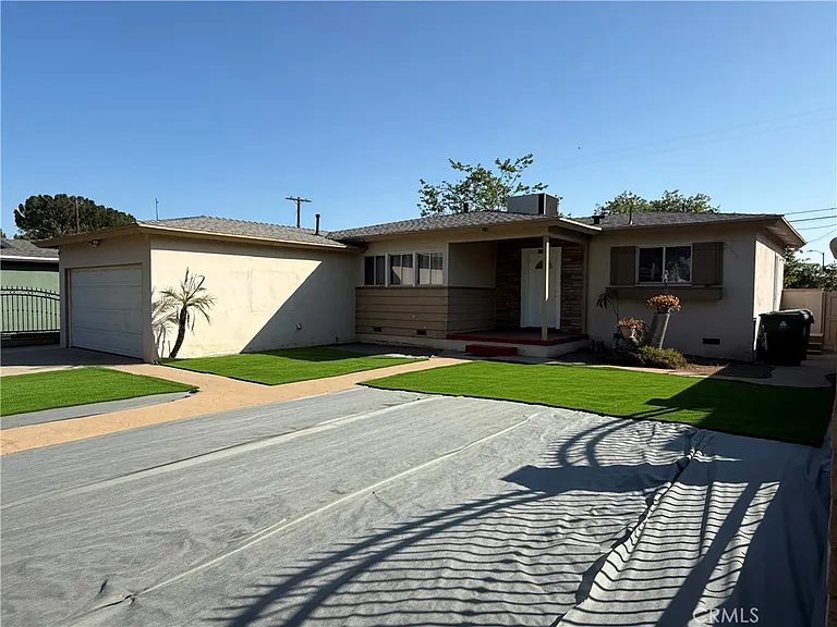 9279 Dorrington Ave — Photo 3