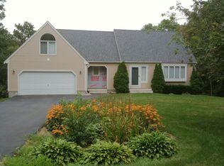 30 Bog River Bnd, Mashpee, MA 02649