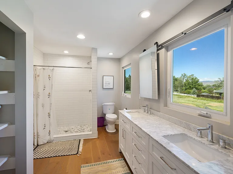2241 Pioneer Trl — Photo 25