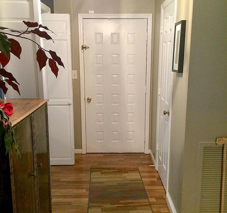 1st image of 625 Custer Dr