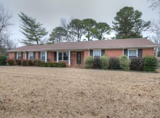 803 Petitt Cir SE, Huntsville, AL 35802