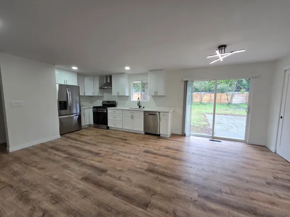 30525 12th Pl SW, Federal Way, WA 98023