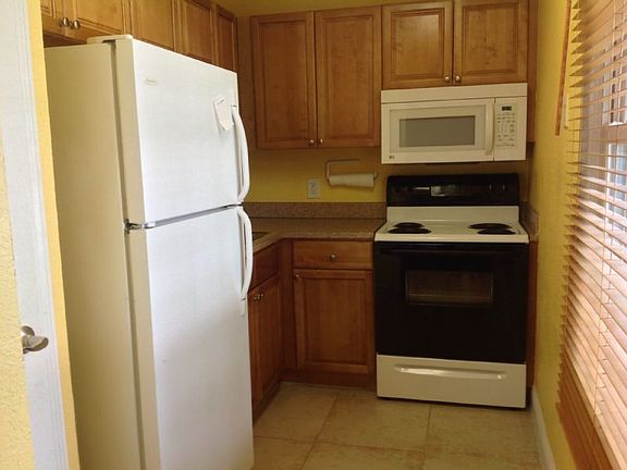 2nd image of 13761 Orange Sunset Dr Unit 202