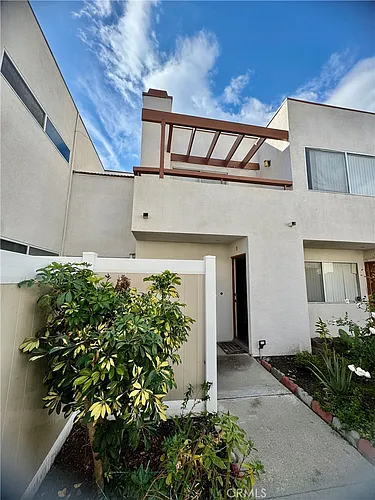 20254 E Arrow Hwy #B Photo 1