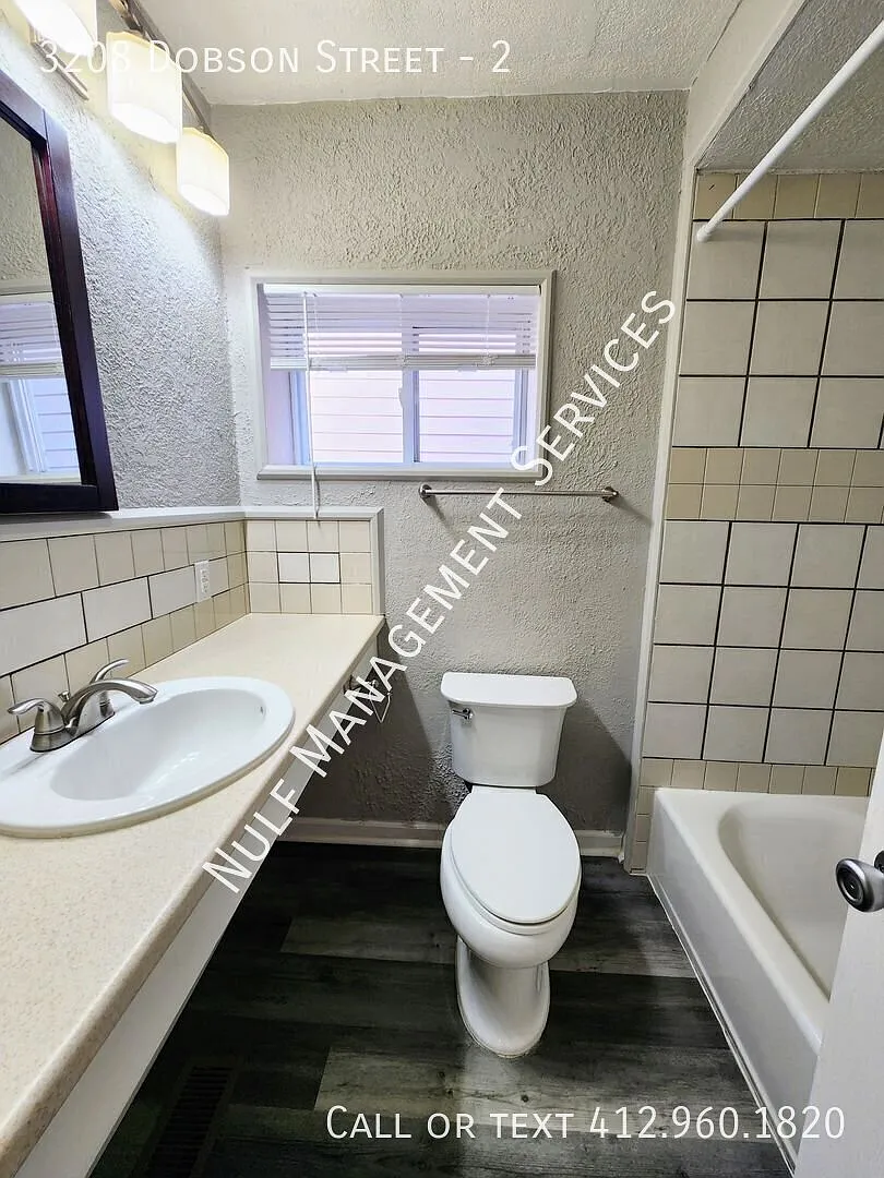 1 bed, 1 bath in Polish Hill — Photo 3