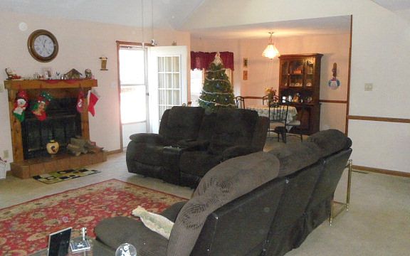 2nd image of 146 Robinwood Dr