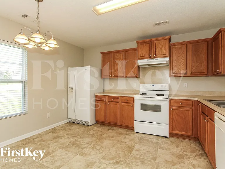 2129 Sebastiani Dr — Photo 5