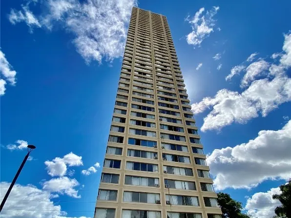 1060 Kamehameha Hwy APT 2705A, Pearl City, HI 96782