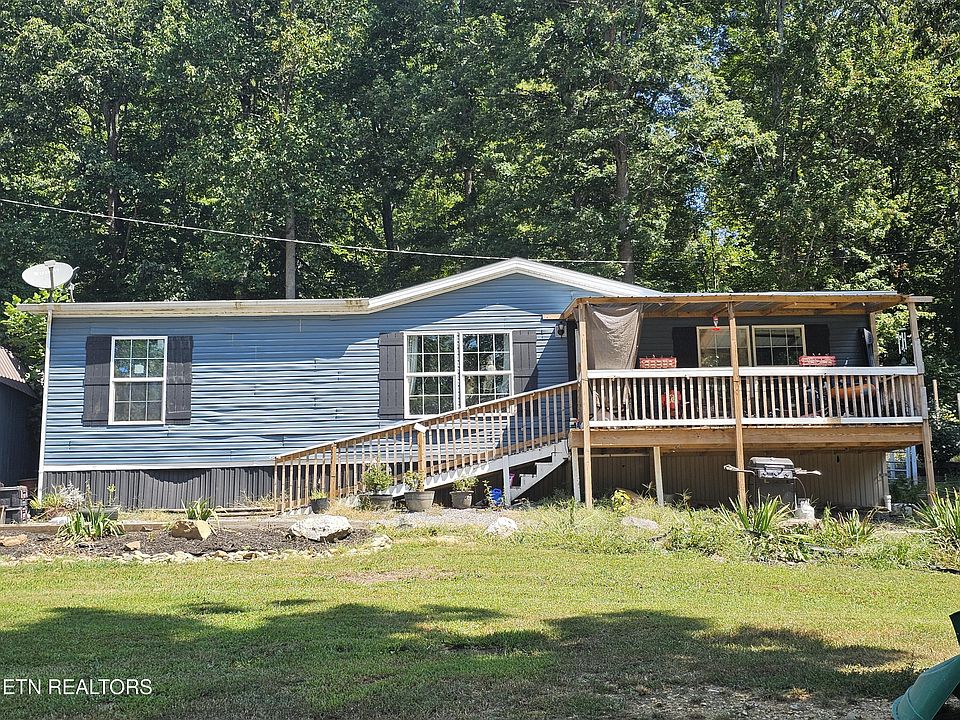 1st image of 810 Chestnut Grove Rd