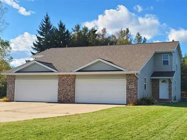 2966 Clifford Ct, Green Bay, WI 54311