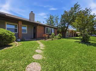 2216 Limestone Ln, Garland, TX 75040