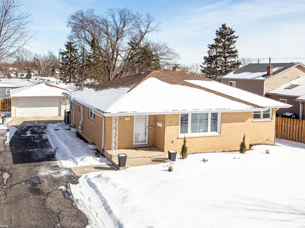 109 N Marion Ave, Bartlett, IL 60103