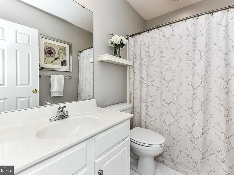 14104 Flicker Ct — Photo 31