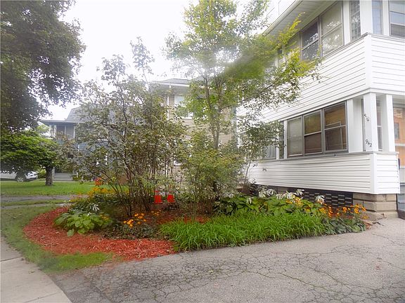2nd image of 942-944 Genesee Park Blvd