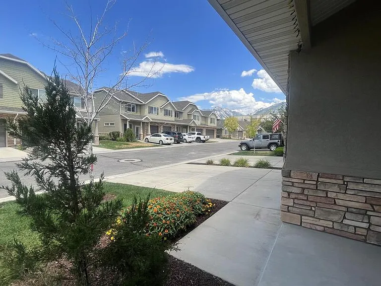 632 E Long Shadow Dr #1 — Photo 14