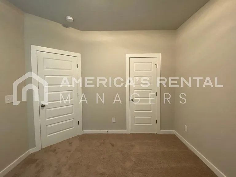 156 Wisconsin Ave — Photo 23