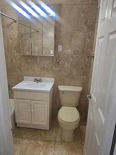 Shorecrest Towers — Photo 40