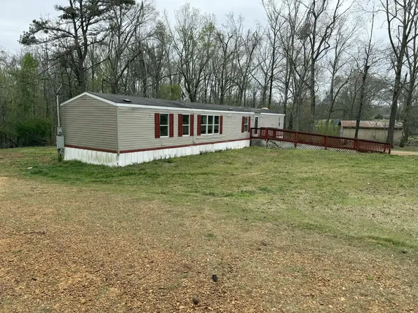190 George Ln, Michie, TN 38357
