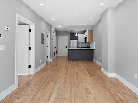 4th image of 30 E 29th St #3A
