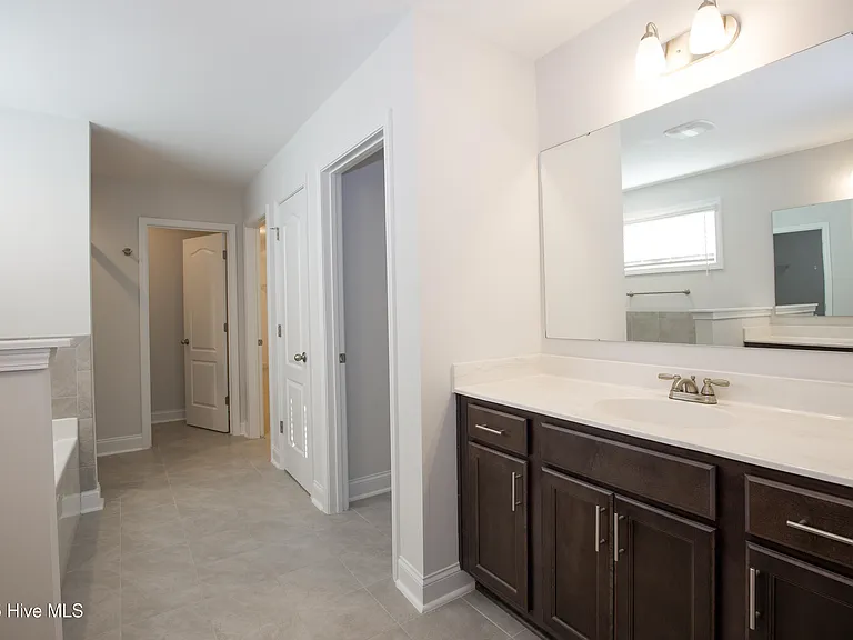 660 Avenue Of The Carolinas — Photo 53