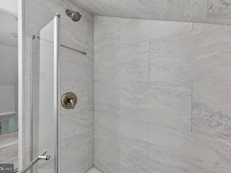 303 Nimitz Ave — Photo 24
