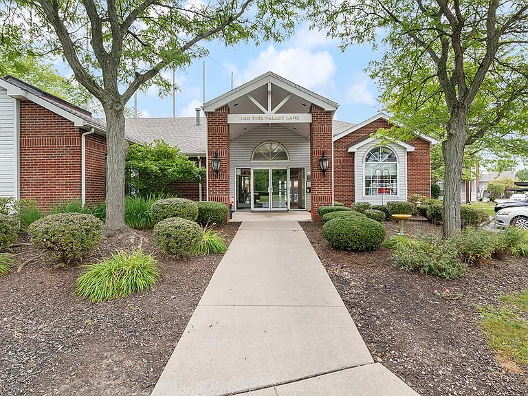 Leasing Office