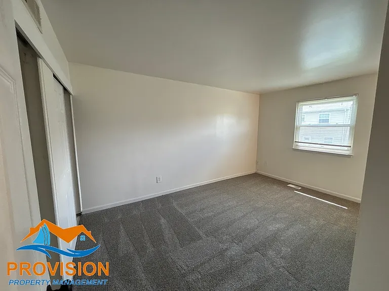 463 Longtowne Ct — Photo 14