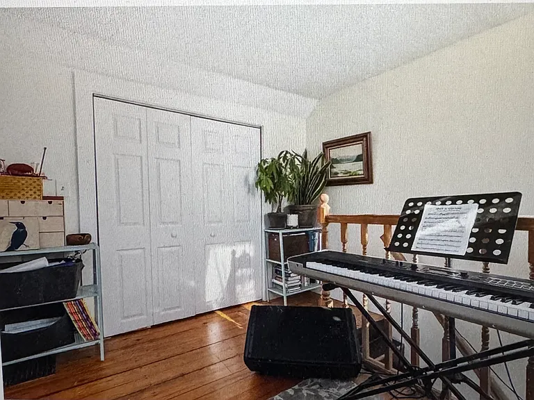 7 Fern Ct — Photo 2
