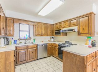 211 Chelsea Dr, Hewitt, TX 76643