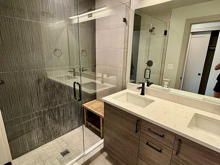 2nd full bath off the master