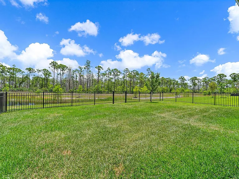 6841 SE Park Trace Dr — Photo 16