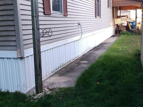 2nd image of 545 E Streambank St