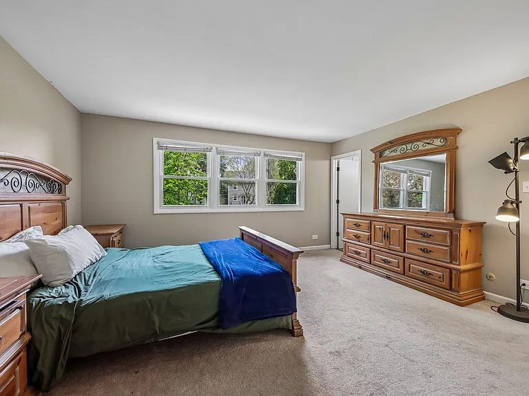 1111 Sara Ln — Photo 22