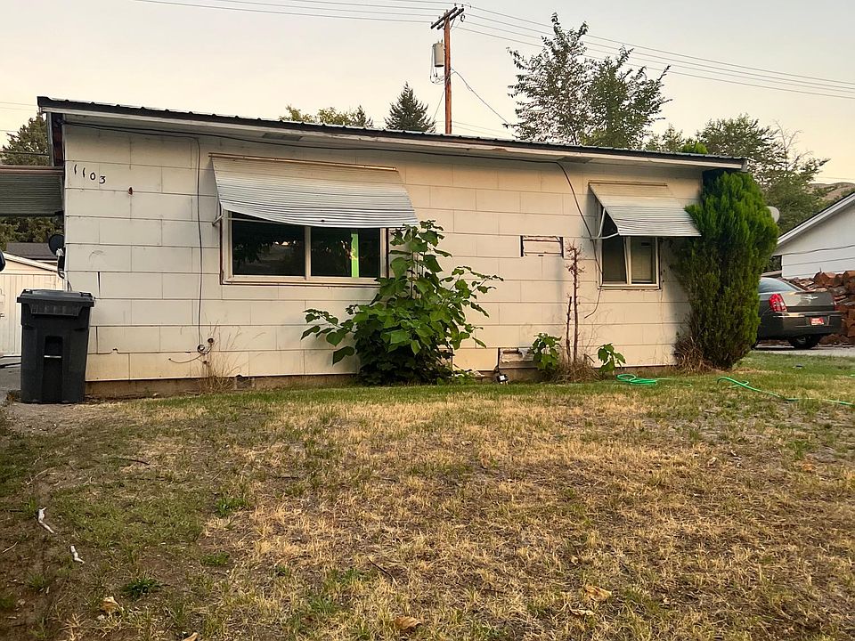 Front of home on River Drive.