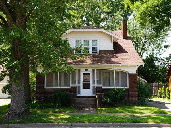 1112 S Barstow St, Eau Claire, WI 54701