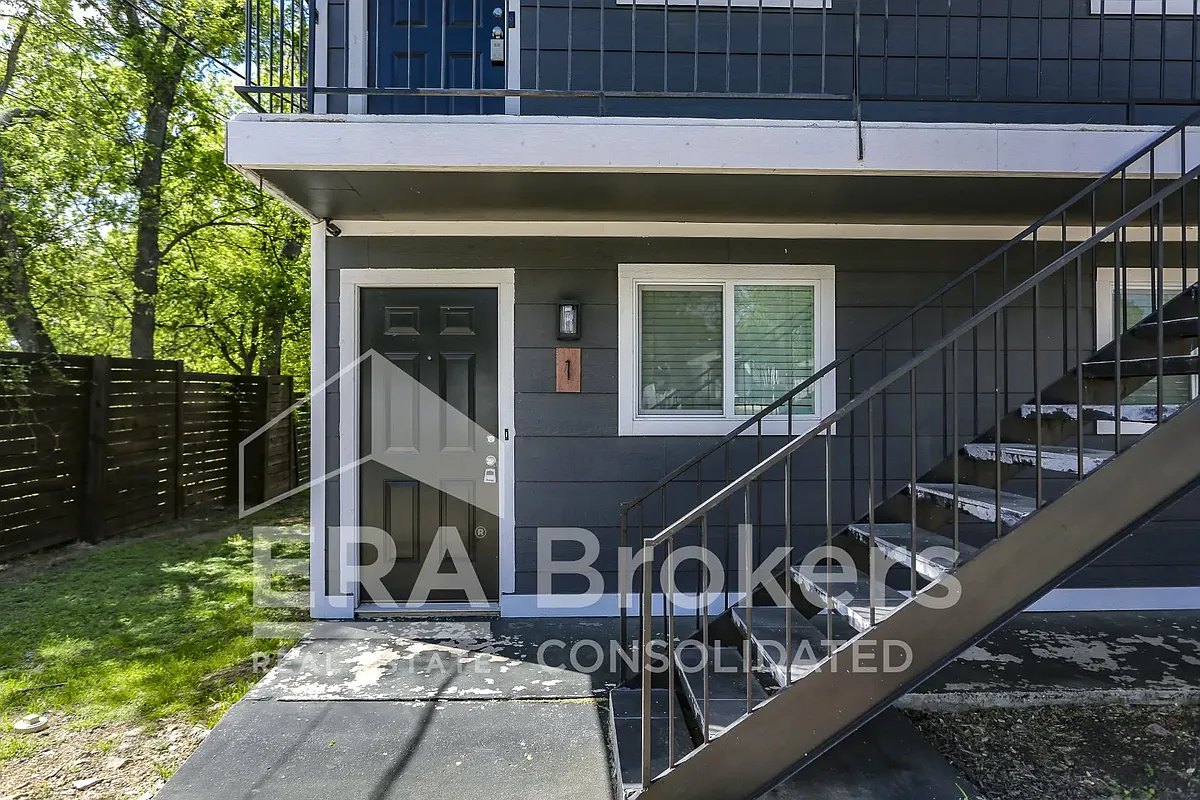 Building Photo - 614 Adams Ave #1