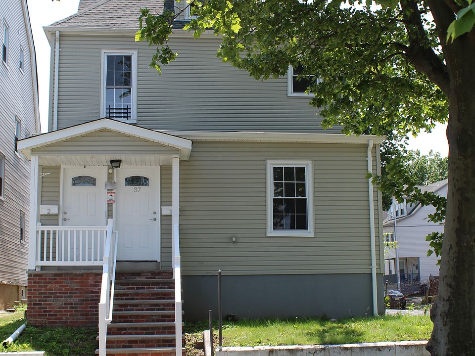 1st image of 37 Williams St #2