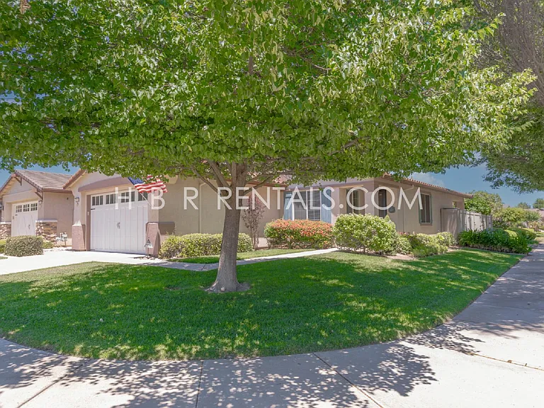2514 Bellchase Dr — Photo 2