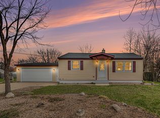 5730 Crippen Ave SW, Wyoming, MI 49548