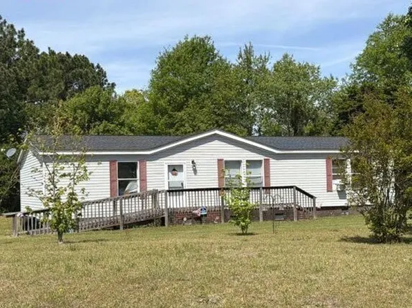 101 Arrowhead Rd, Dudley, NC 28333