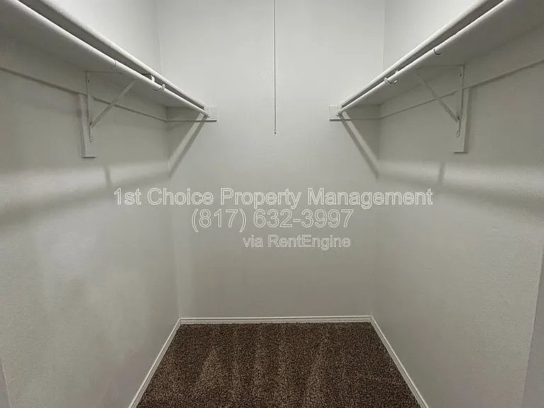 6320 Holiday Ln — Photo 16
