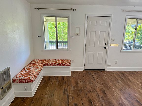 4th image of 6525 N Maryland Ave